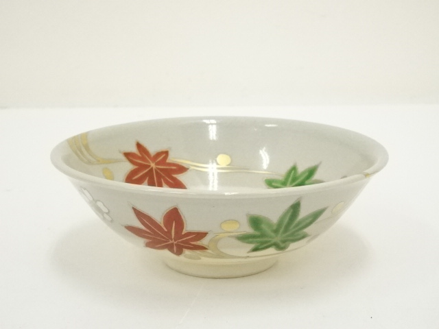 【加藤利昇】仁清写　椿　茶碗　桐共箱　共布　底部在銘　京焼　茶道具 加藤利昇】仁清写 椿 茶碗 桐共箱 共布 底部在銘 京焼 茶道具